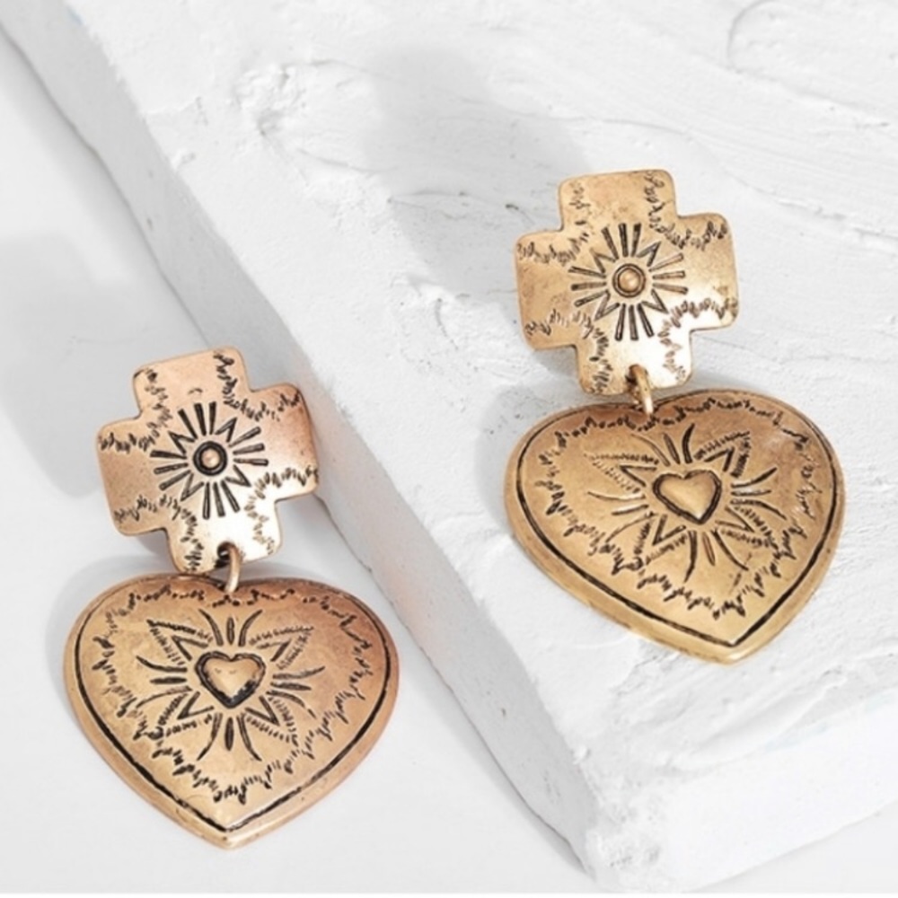 Aztec Heart & Cross Dangle Earrings - Picture 4 of 9